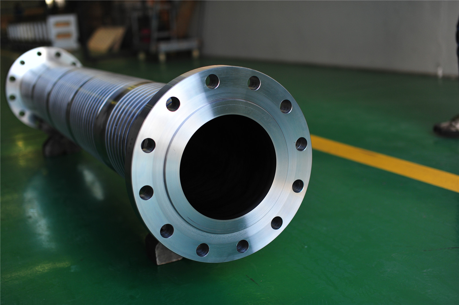 Covid-19, biarkan atau hidup dengannya!